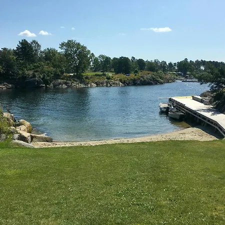 House With Own Jetty And Jacuzzi Near Langesund